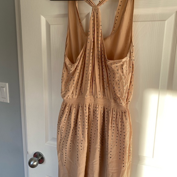 Beautiful peach/nude color dress - Picture 3 of 4